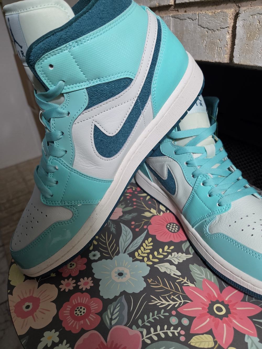 Brand New AJ1- Mid Sneakers in Turquoise and White